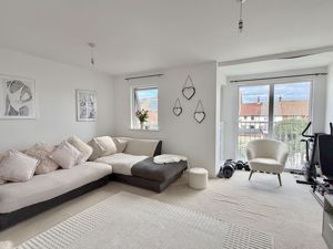 Lounge- click for photo gallery